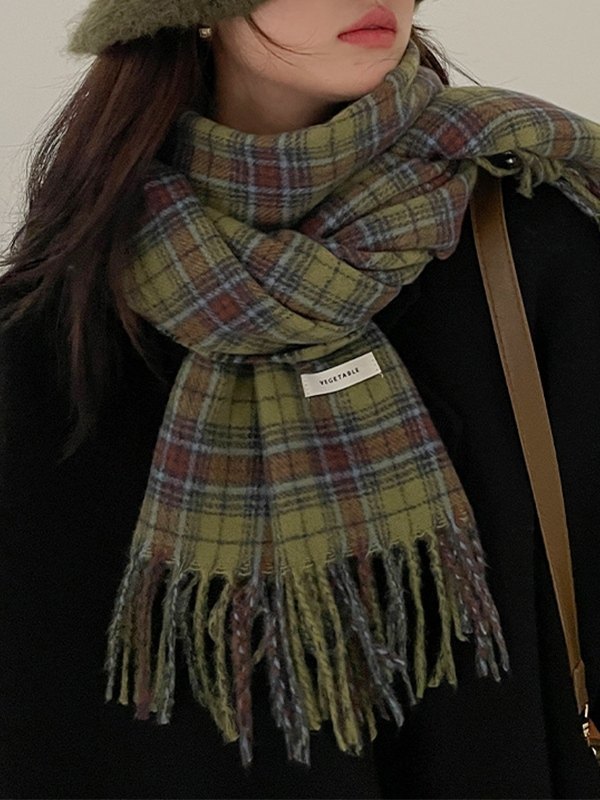Vintage Green Checkered Fringed Scarf-1